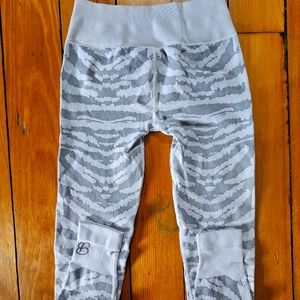 Bombshell Fitness,size medium, grey and white.